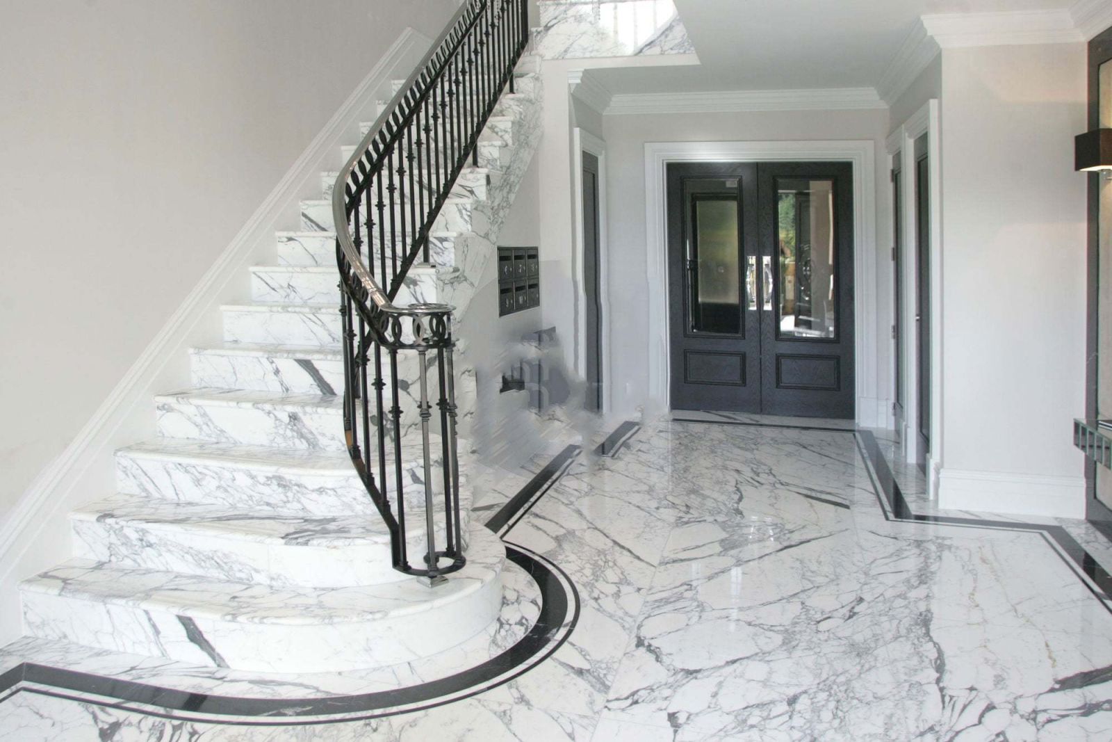 Cầu Thang Và Cổ Bậc – Sự Tinh Tế Trong Từng Bước Chân