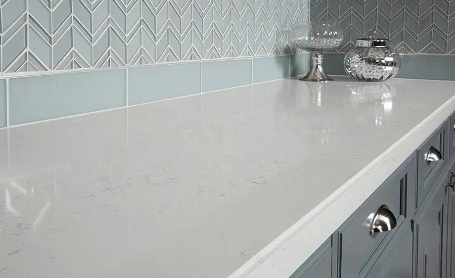 Đá ốp bếp sáng sang trọng