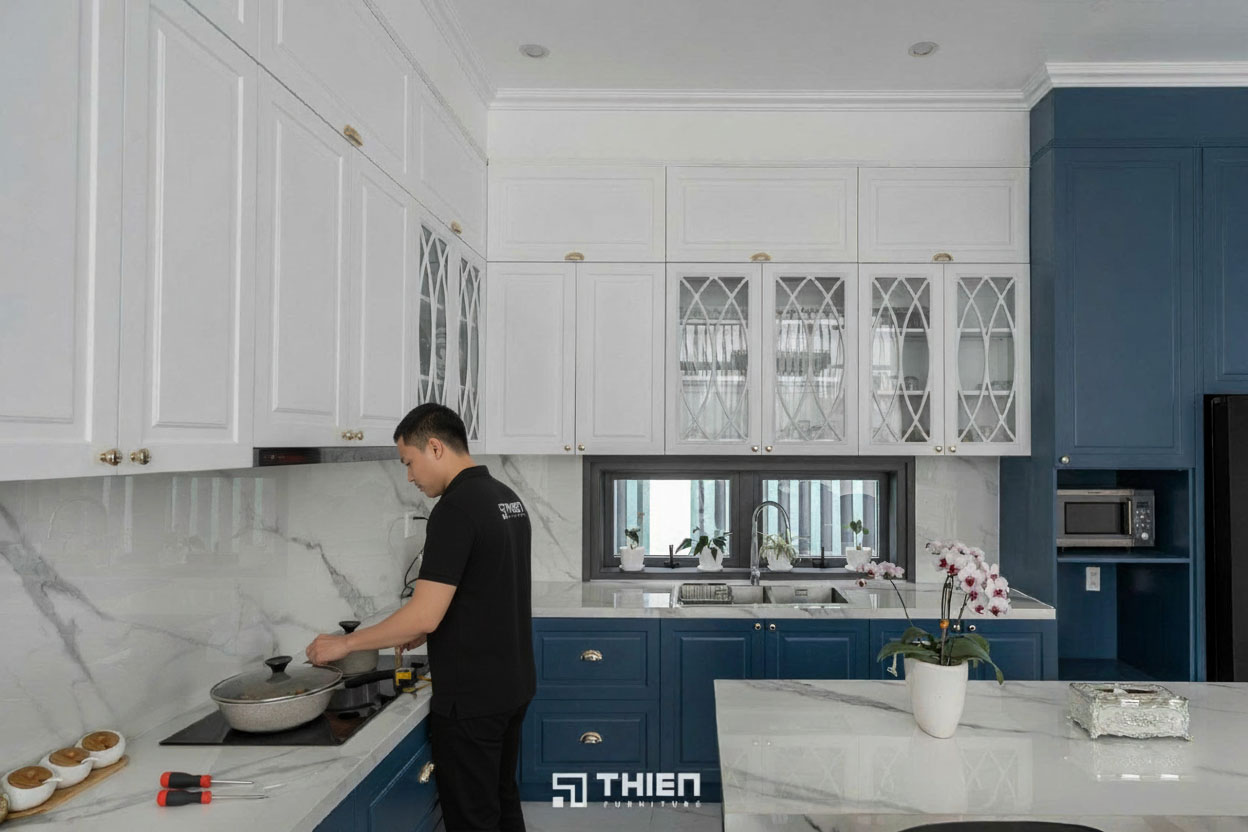 thi công tủ bếp chữ L