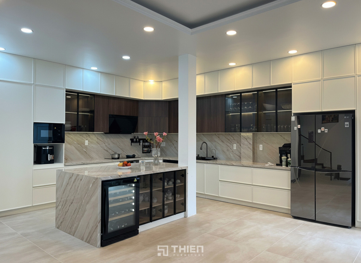 thiết kế tủ bếp sang trọng