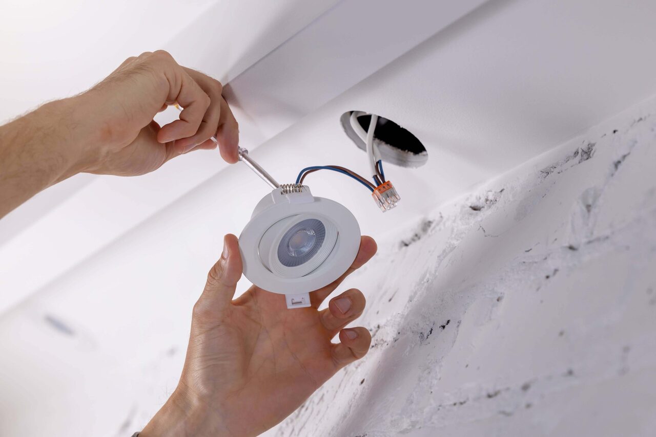 Dụng cụ cần thiết khi lắp đèn âm trần tại nhà