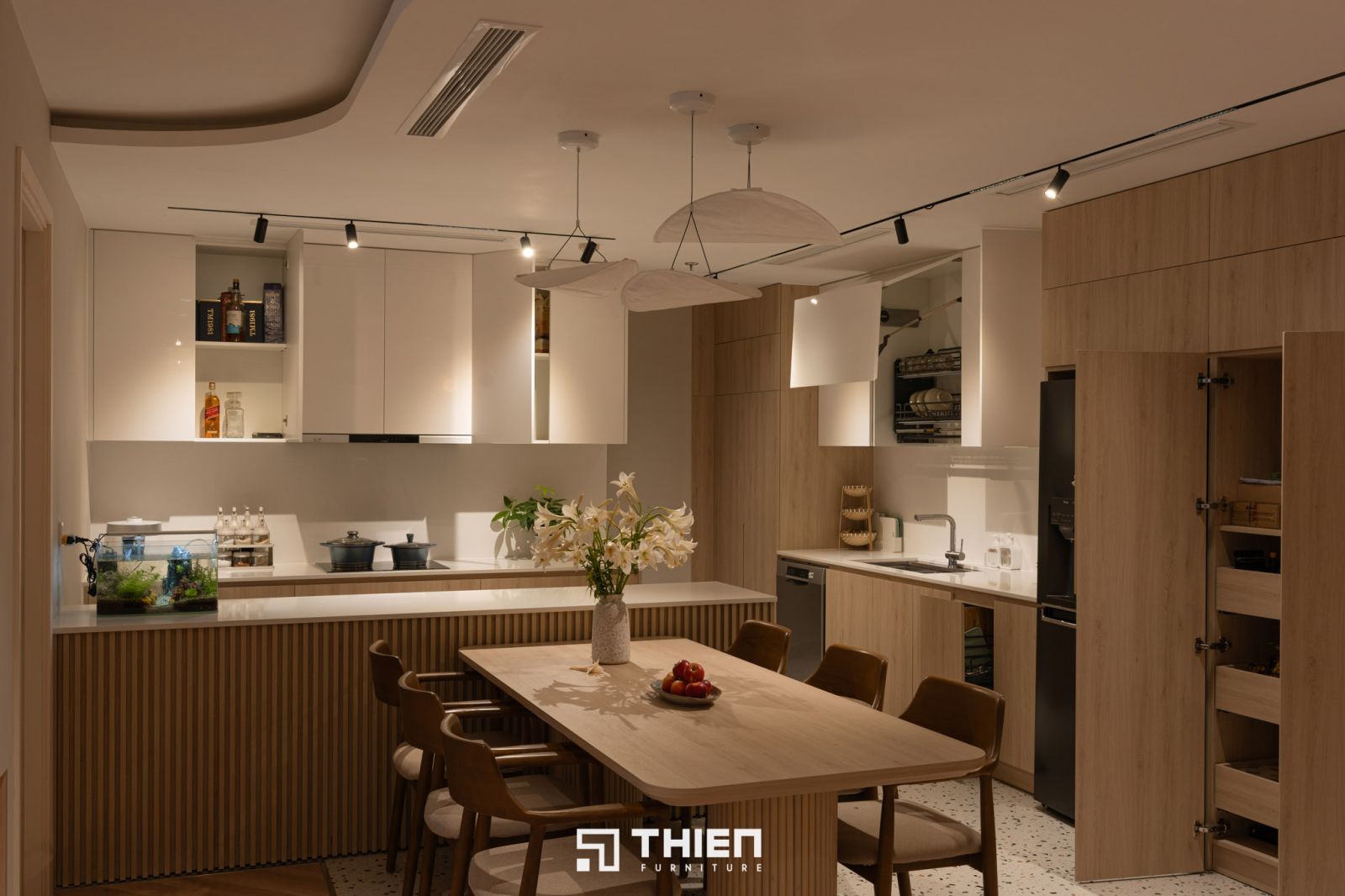 Phụ Kiện Cao Cấp: Tăng Tiện Nghi, Nâng Tầm Trải Nghiệm