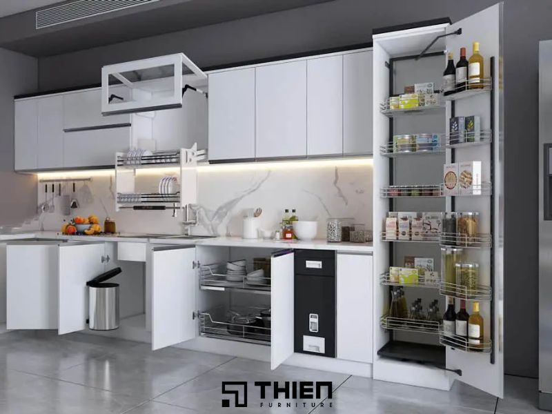 So sánh phụ kiện tủ bếp của các thương hiệu nổi bật