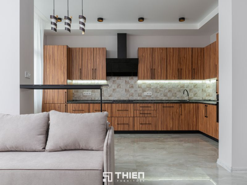 Mẫu tủ bếp thông minh giả gỗ đơn giản