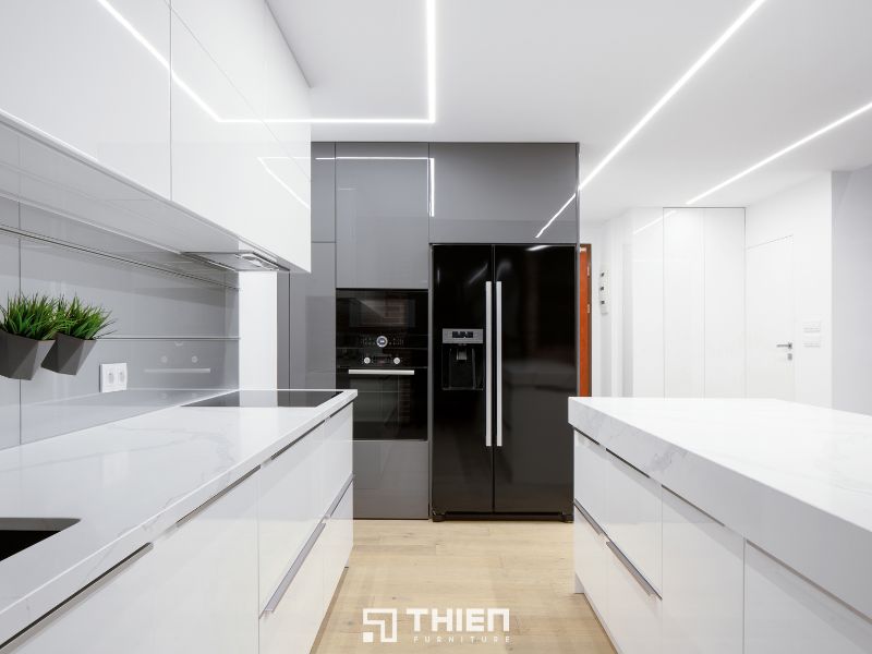 Mẫu tủ bếp thông minh thiết kế kịch trần