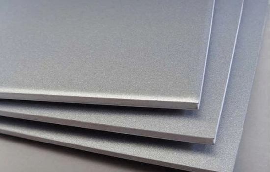 Gỗ Công Nghiệp - Nhựa - Inox: Đâu Là Lựa Chọn Hoàn Hảo Cho Tủ Bếp Nhà Bạn!