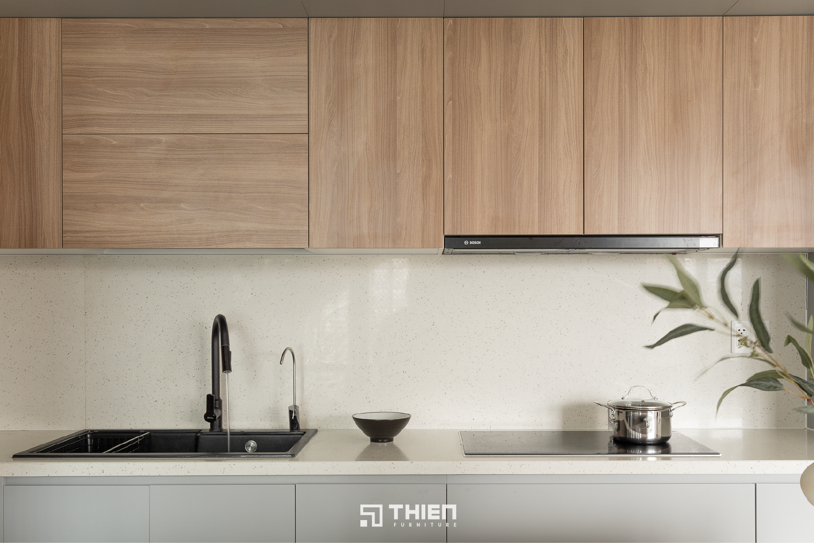 Bếp Chữ L Vân Gỗ Sang Trọng - Chị Như KDC Him Lam