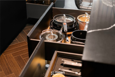 Trải Nghiệm Gian Bếp Đen Độc Bản - Căn Hộ Chị Huyền, Golden Mansion
