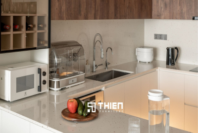 Không Gian Bếp Chữ U Ấm Áp - Căn Hộ Anh Lộc, Thảo Điền Pearl